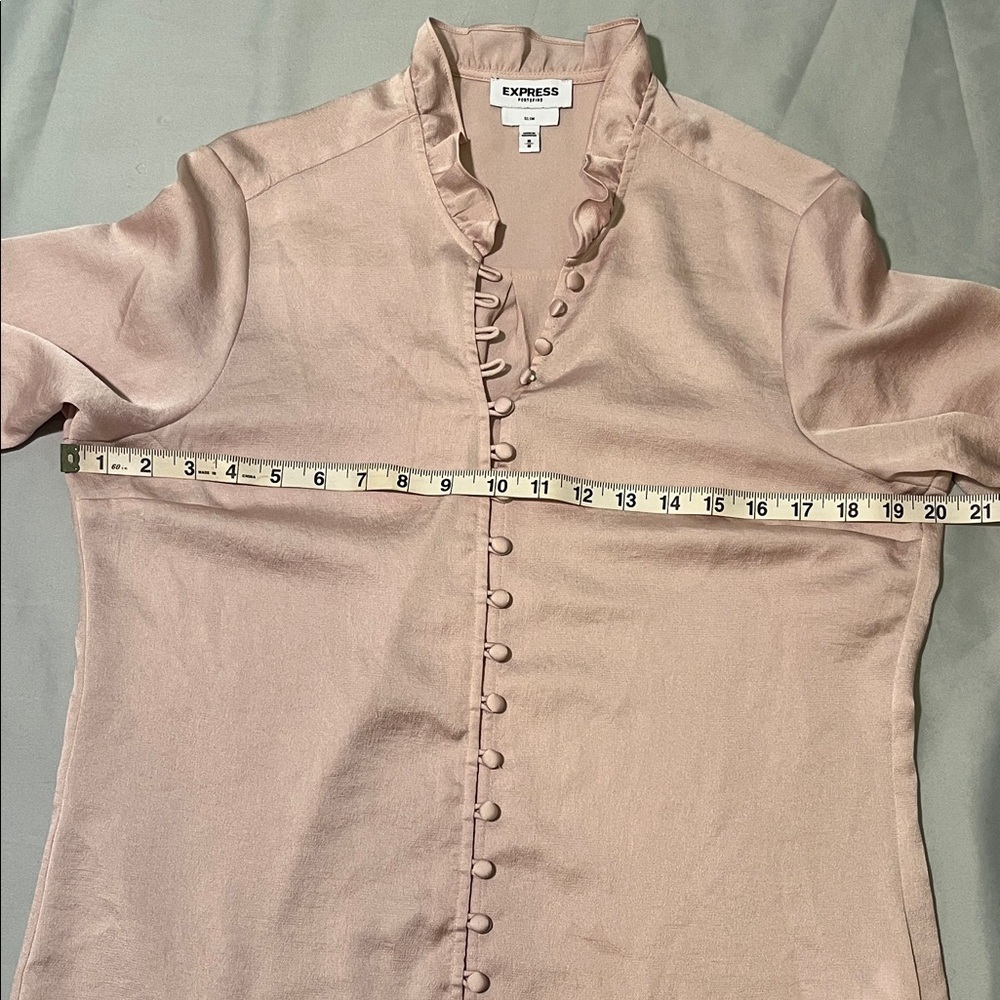 Express Pretty Pink Blush Ruffle Button Blouse size Medium Slim Fit Long Sleeve - Picture 5 of 13
